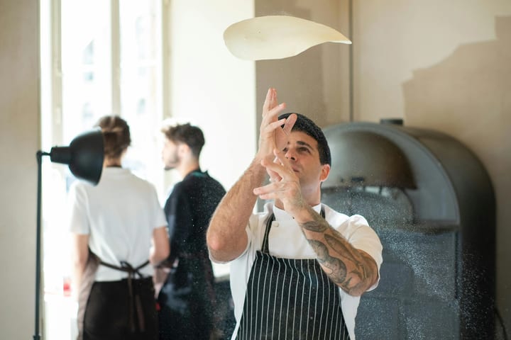 Restaurant interview questions and answers for 2026 hiring